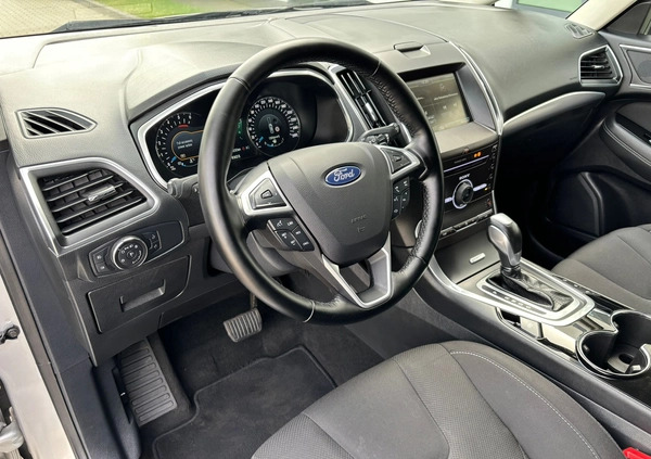 Ford S-Max cena 49900 przebieg: 235000, rok produkcji 2015 z Szczecin małe 781